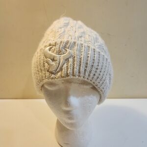 NFL New Era Women Elegant Cream Knit Beanie with Logo